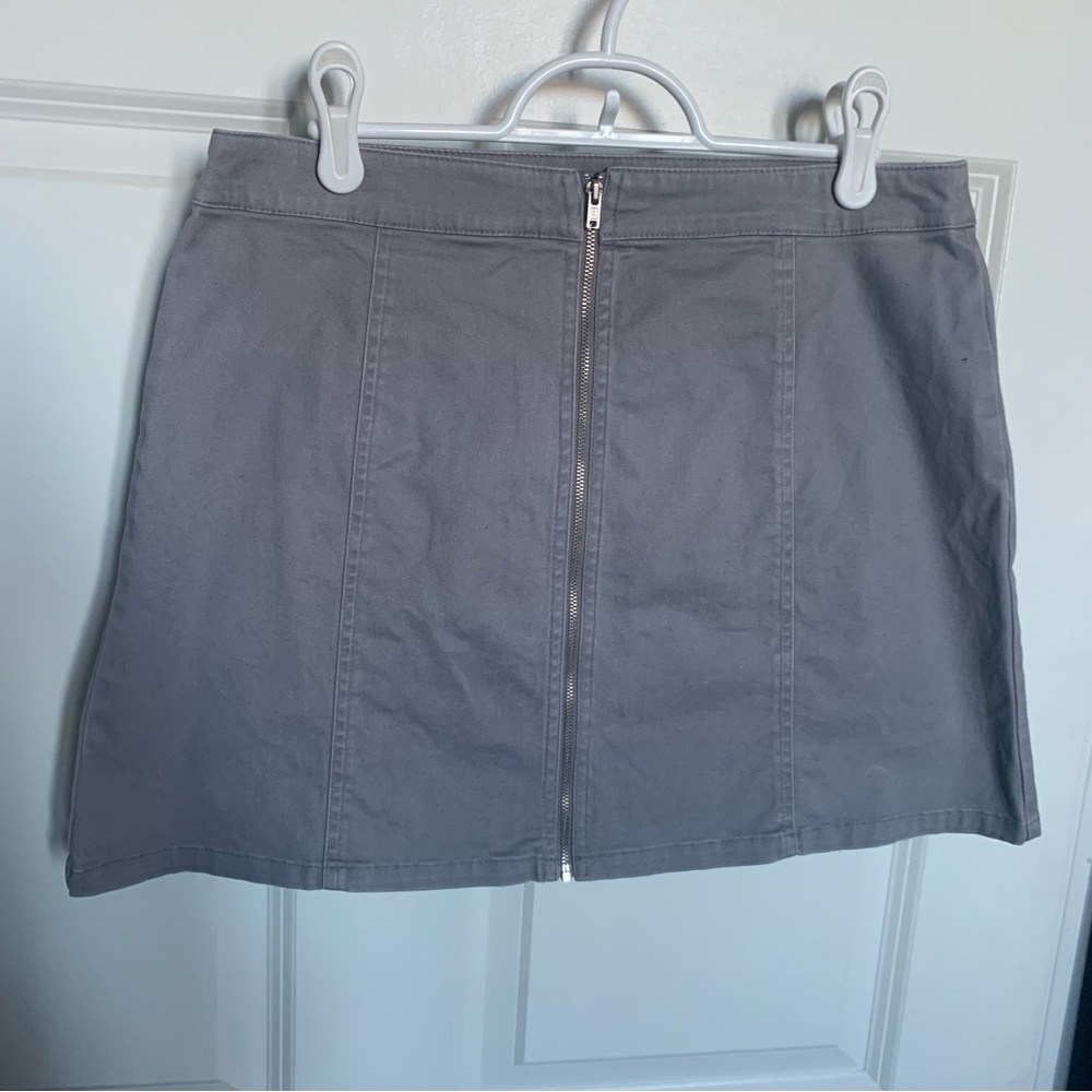 Grey cargo zipper skirt